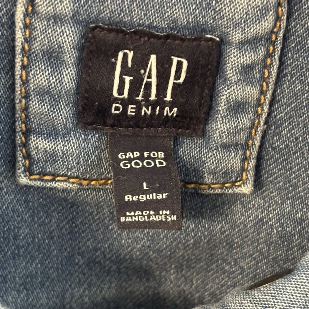 Gap Kids Faded Blue‎ Denim Jacket Size Large (10) – Classic Everyday Jean Jacket